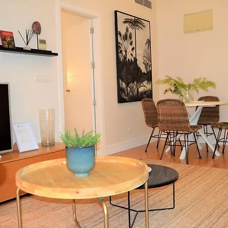 Coqueto Apartamento Junto A La Catedral De Malaga. Apartment