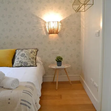 Coqueto Apartamento Junto A La Catedral De Malaga. Apartment Malaga